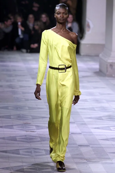 Look 9